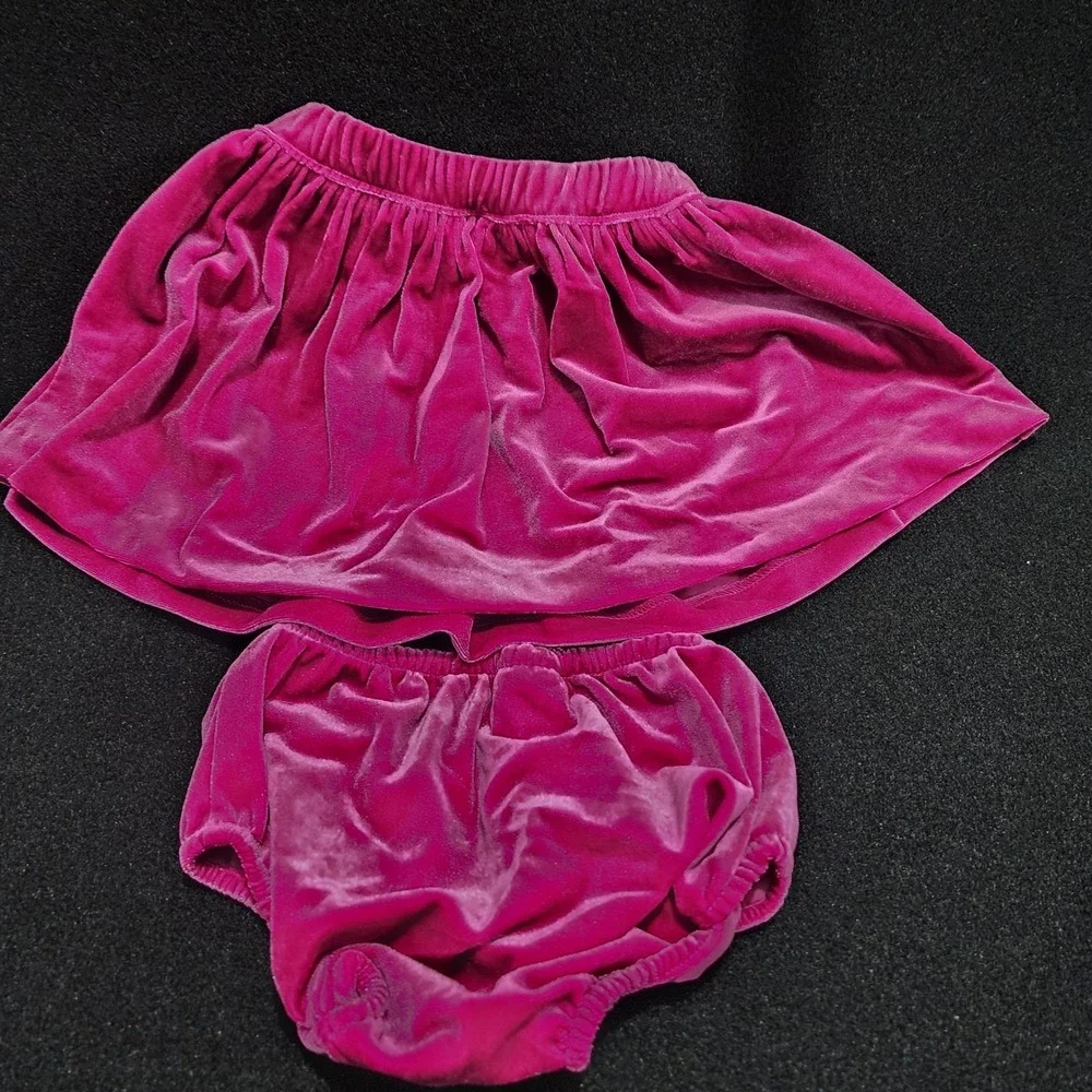 Gymboree Baby Girls Velvet Skirt and‎ Bloomer Set Fuchsia Pink 12 18 Months